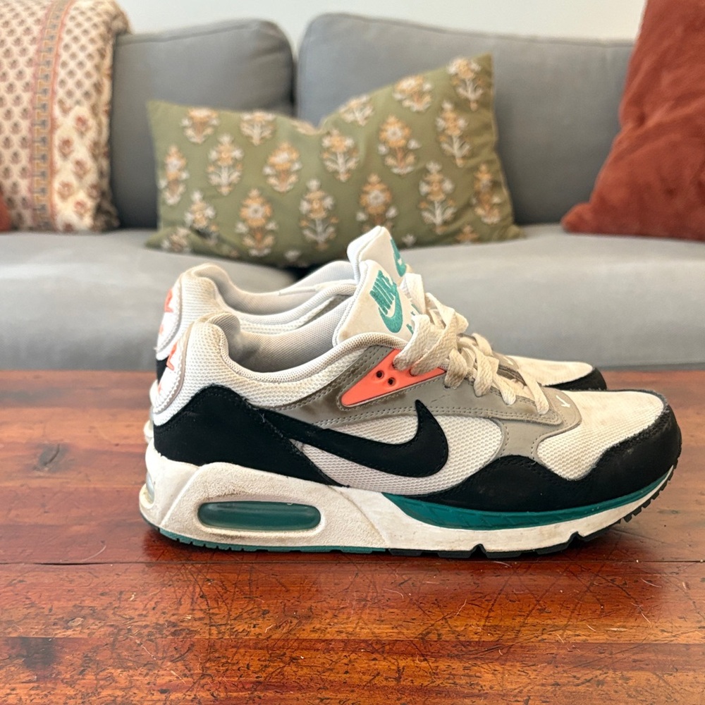 Nike Women's Sneakers in Black, White, and Teal